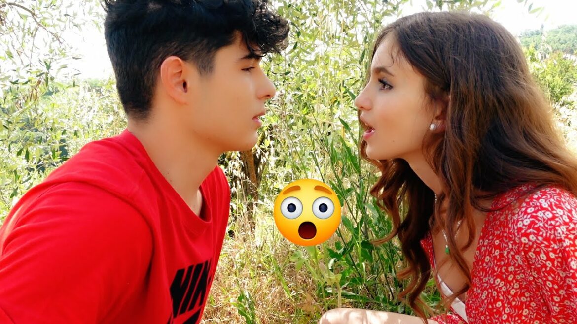 NON MI FIDO PIU DEI MIEI AMICI? – AMICI vs NEMICI – by Charlotte M.