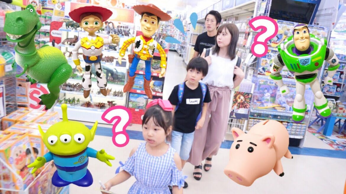 トイストーリー4巨大なおもちゃ屋に隠されたなかまたちを見つけてプレゼントを手に入れよう!トイザらス れおくんあおいちゃん