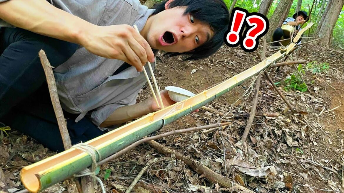 1本の竹を割って流しそうめんやってみた!
