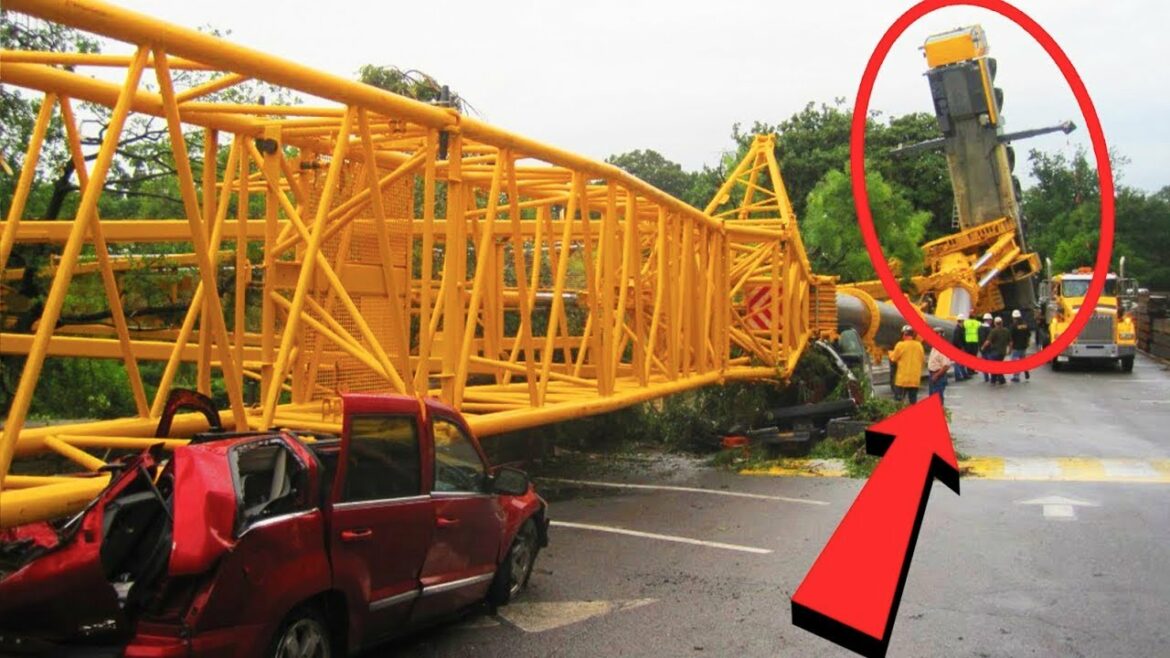 Extreme Dangerous Idiots Crane Operator Skills – Heavy Equipment Working – Biggest Tire Repair Skill