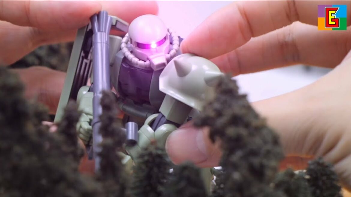 EPIC SCHOOL FIGHT 🔥 中二病 GUNDAM 機動戦士ガンダム 08 MS 小隊 1