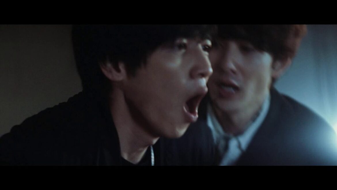 ずっと真夜中でいいのに。「暗く黒く」 – 映画『さんかく窓の外側は夜』主題歌入り予告編