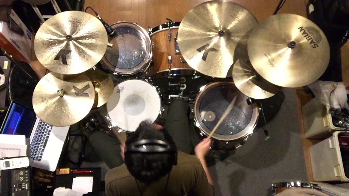 『宇宙よりも遠い場所』OP「The Girls Are Alright!」叩いてみた。