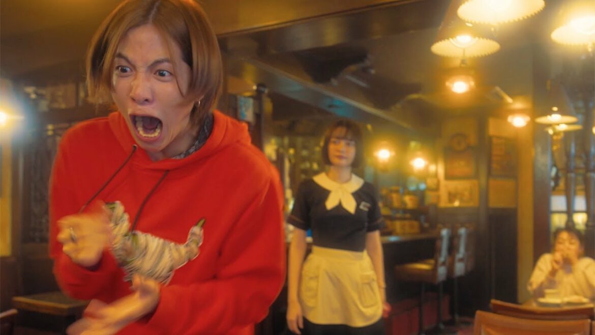 玉城ティナ、志尊淳に嫉妬全開で強烈ビンタ! 爆笑メーキング映像も 映画「極主夫道 ザ・シネマ」本編映像