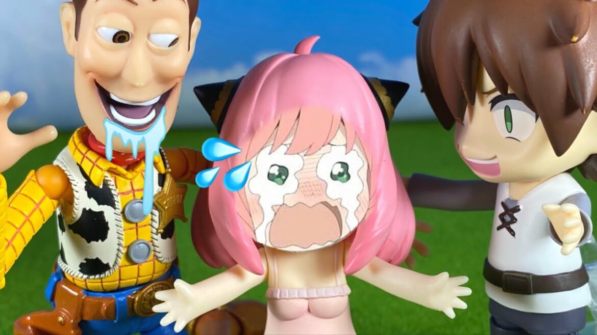 無理やり水着を着せられるアーニャ⁉︎  【spy family 】コマ撮り