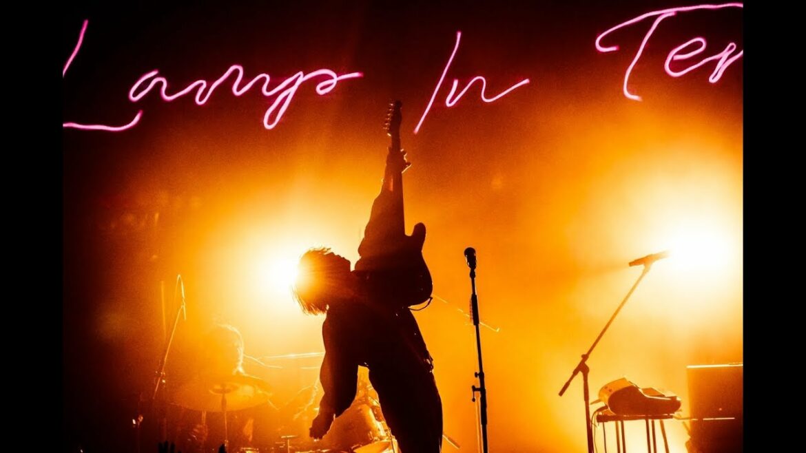 LAMP IN TERREN – BABY STEP (Live at LIQUIDROOM ebisu)