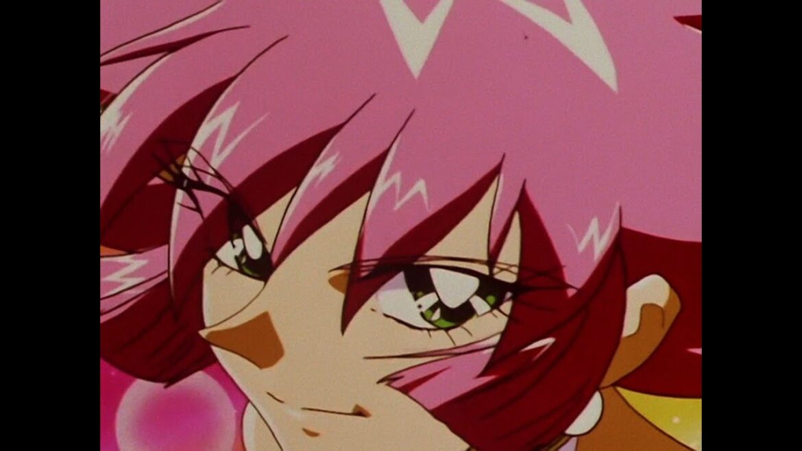 Cutey Honey VS Sister Jill in HQ