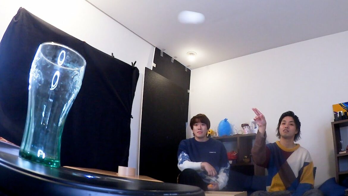 【野球部 VS バスケ部】ピンポン球投げて回転するコップに入れる対決が爆笑だった