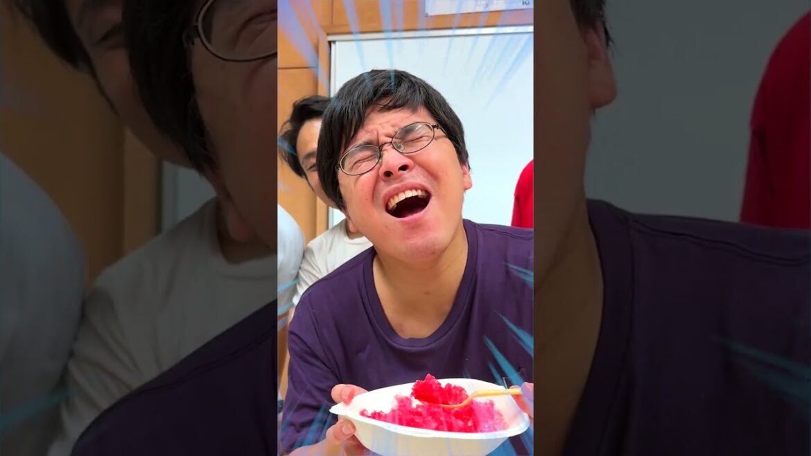 かき氷のシロップを決めろ!ピンポン玉転がしチャレンジ!! #shorts