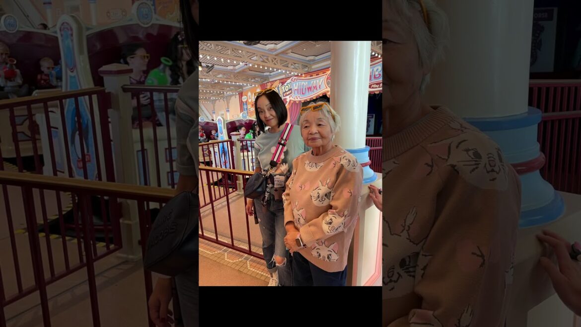 🇺🇸カリフォルニアDisneyで“ばあば”ミニーちゃんとハグ