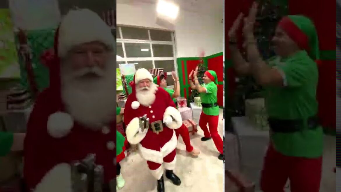 Santa do be hittin different this year…