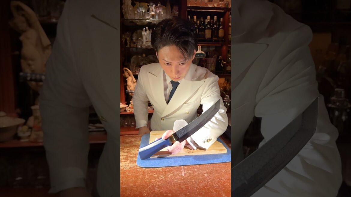 世界が注目するバーテンダーの超芸術的パフォーマンス🍷人生で一度は行くべき! #japanesefood 世界が注目するバーテンダーの超芸術的パフォーマンス🍷人生で一度は行くべき! #japanesefood