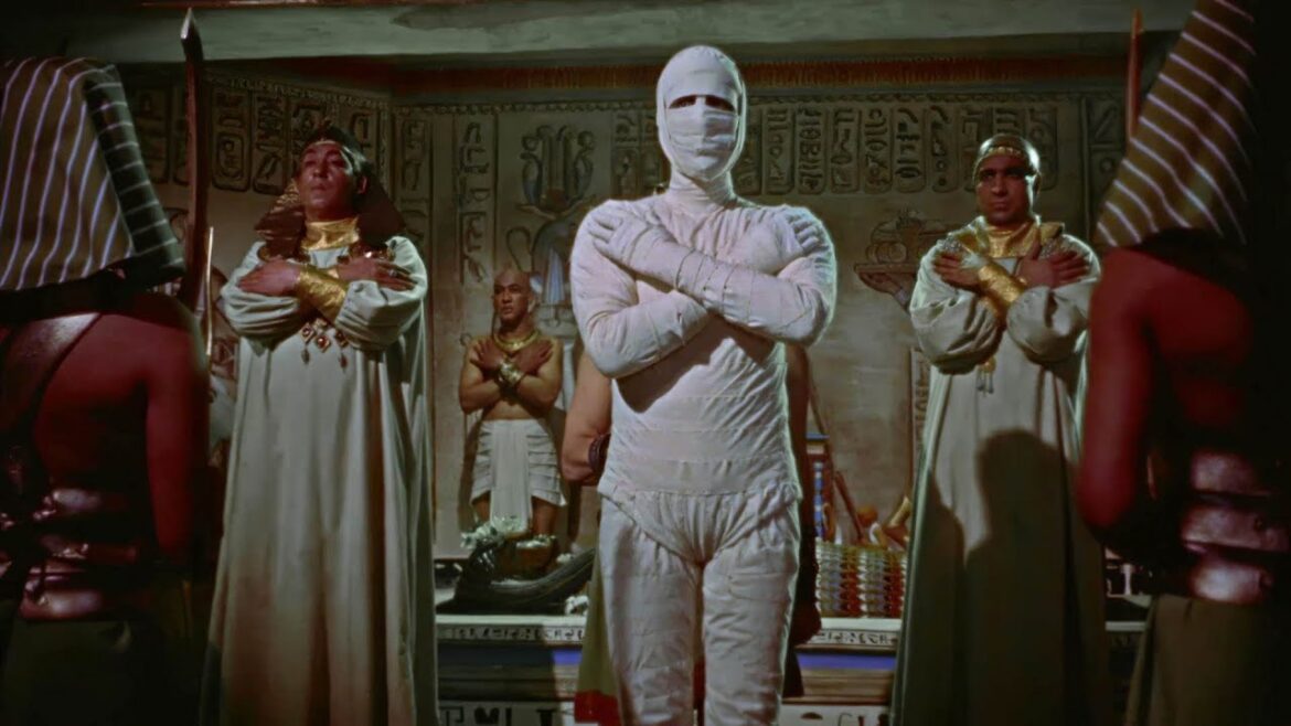 Walk Like an Egyptian - Big Fat Shakin' (The Mummy Remonster Halloween 2024 )