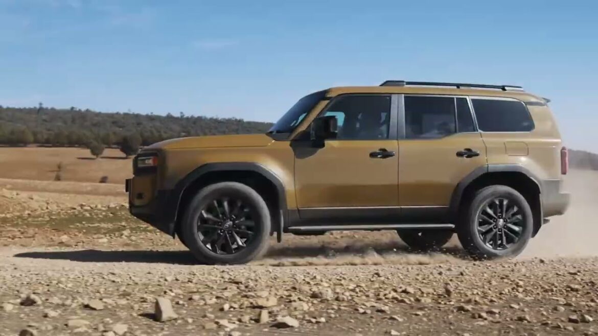 2024 Toyota Land Cruiser 250 in Sand Driving Video 2024 Toyota Land Cruiser 250 in Sand Driving Video