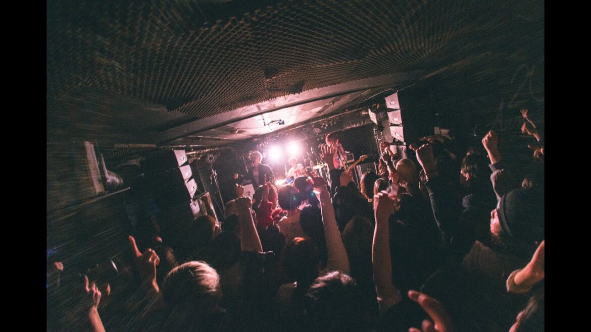 redmarker "in my room" (redmarker ONEMAN SHOW @Shimokitazawa Daisy Bar)