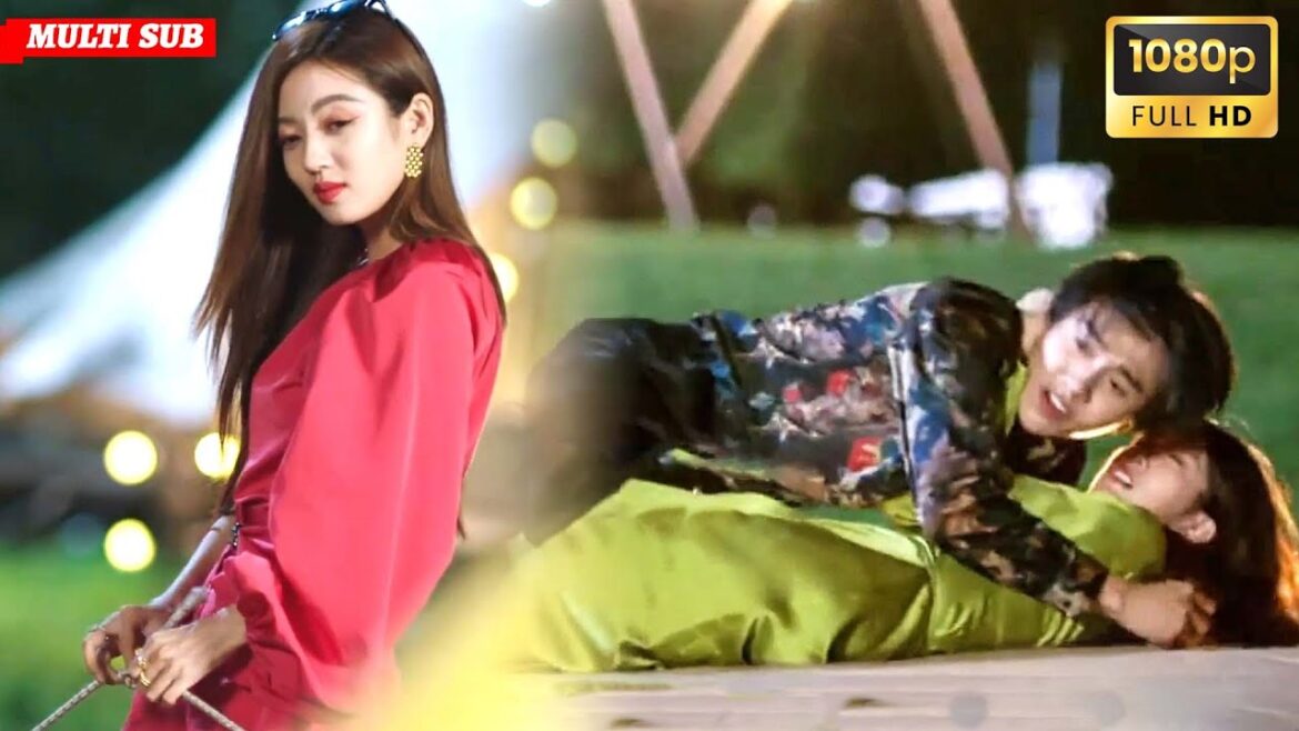 渣男野外出軌被妻子發現，妻子直接揭穿渣男讓他當眾丟臉！💕Chinese drama