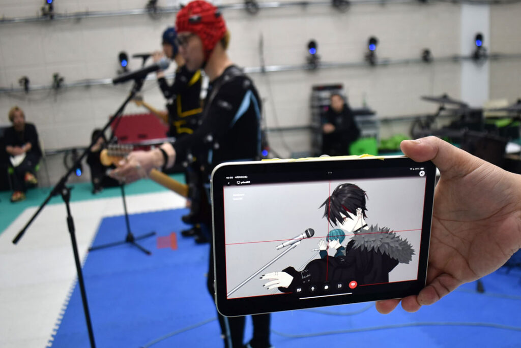 【藤本健のDigital Audio Laboratory】バンド演奏をそのままアニメ化!? バンダイナムコの最新鋭キャプチャシステムを見た-AV Watch 【藤本健のDigital Audio Laboratory】バンド演奏をそのままアニメ化!? バンダイナムコの最新鋭キャプチャシステムを見た-AV Watch