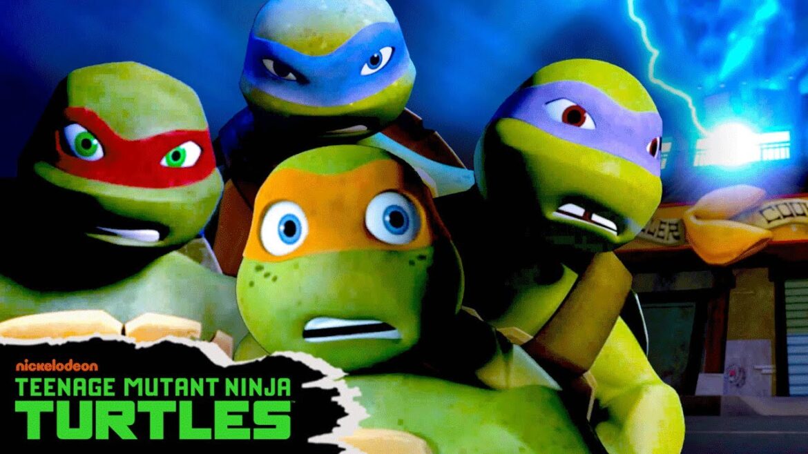 Ninja Turtle Donnie Saves His TMNT Brothers with PIZZA! 🍕 w/ Casey | Teenage Mutant Ninja Turtles