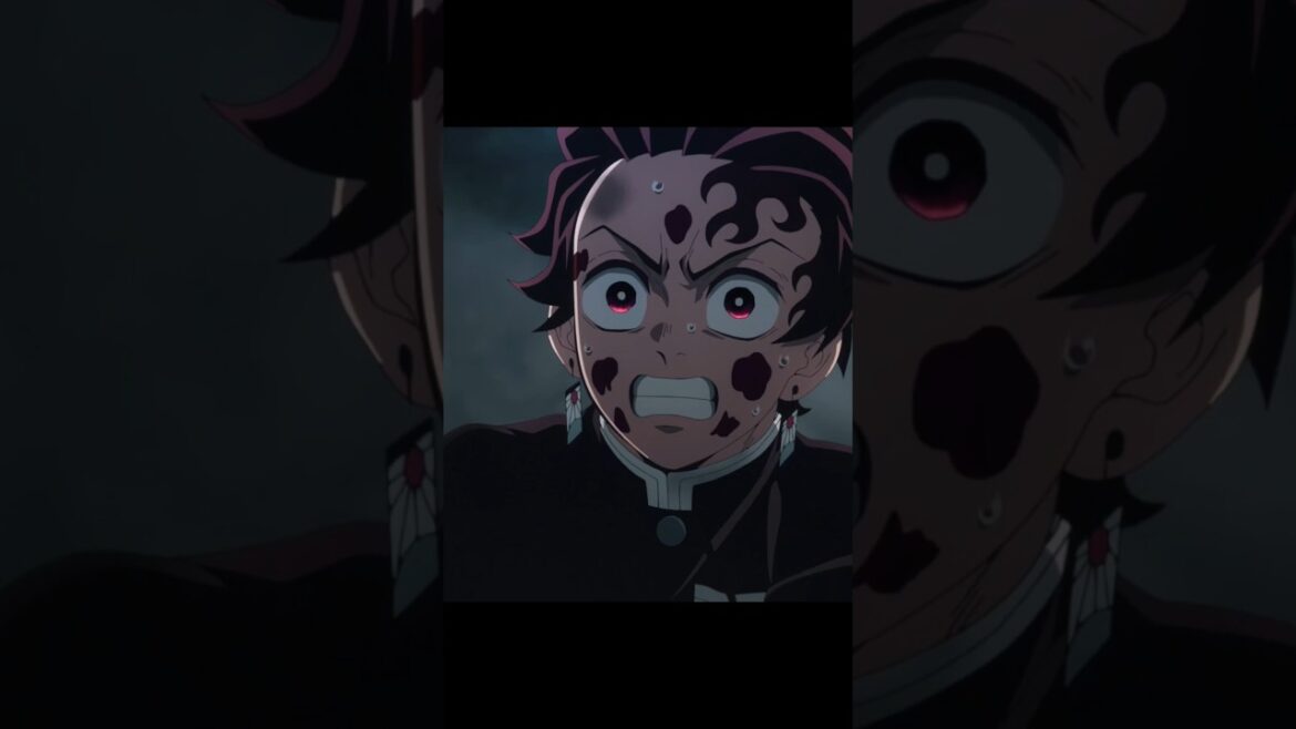 Tanjiro Normal Mood 🤡 And Tanjiro Angry Mood 💀 | #shorts #demonslayer #anime