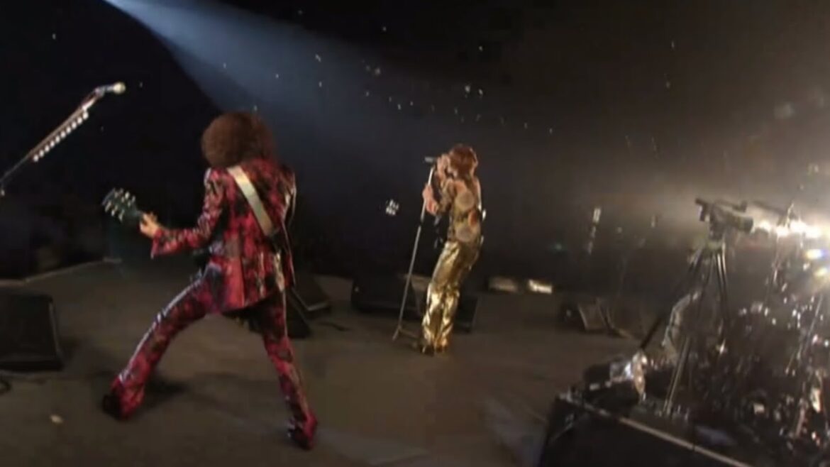 The Yellow Monkey - パール (Pa-ru) Pearl (Tokyo Dome Live 2001)