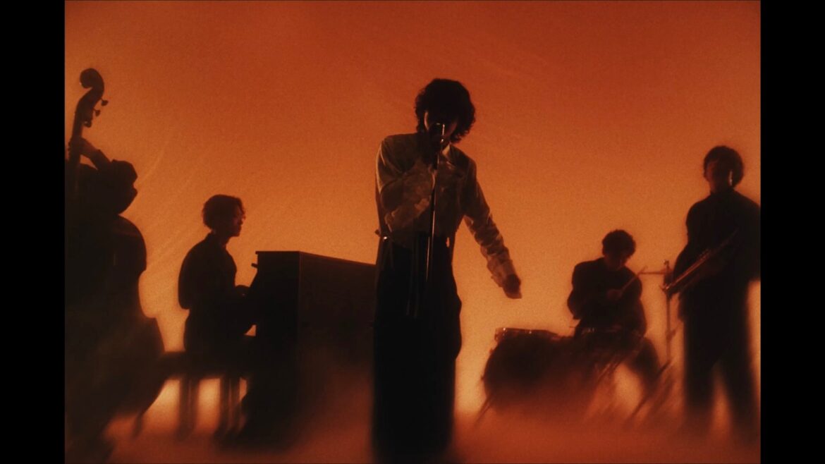 OSHIKIKEIGO – 「メイラード」 (Official Music Video) OSHIKIKEIGO - 「メイラード」 (Official Music Video)