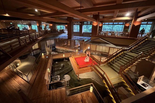 「私の職場がすごいことに」 山奥の旅館に〝鬼滅〟効果 奏者の思い – ウィズニュース 「鬼滅の刃」の無限城に似ていると話題の大川荘=2025年8月、福島県会津若松市