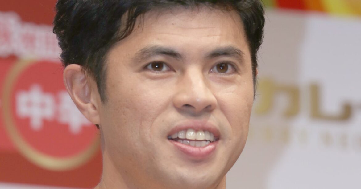 小島よしお、『鬼滅の刃』猗窩座コスプレで“おっぱっぴー”「違和感ない」「最強の鬼」 - ハフポスト