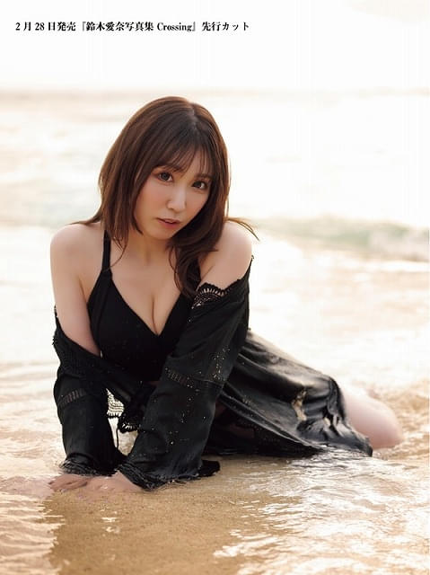 「鈴木愛奈写真集 Crossing」先行カット