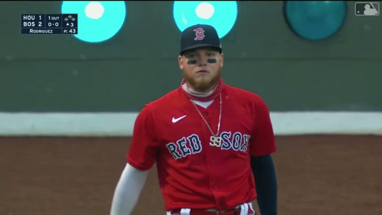 [MLB] レッドソックス ベルドゥーゴが強肩でアルトゥーべをアウトに！