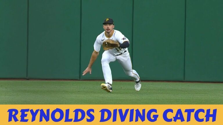 MLB / Pirates Bryan Reynolds makes a diving catch    #shorts  #bryanreynoldscatch  #fyp