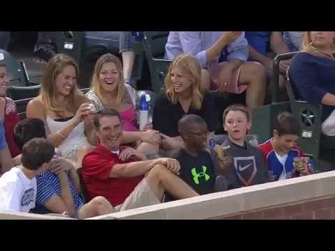 【感動】MLBの観客の中で起こったやさしい世界まとめ