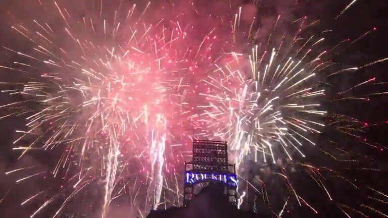 Colorado Rockies fireworks 9/28/2018 clinched 2018 playoff. Coors Field コロラド・ロッキーズの花火 クアーズ・フィールド