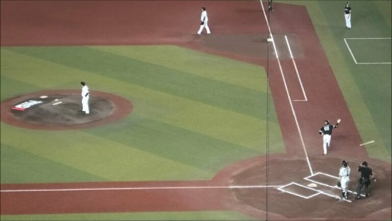 ホークス 三森大貴 初回先頭打者 確信ホームラン！2022.10.2(ZOZOマリン)