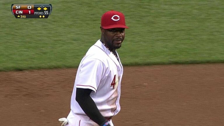 SF@CIN: Reds turn two on infield fly rule