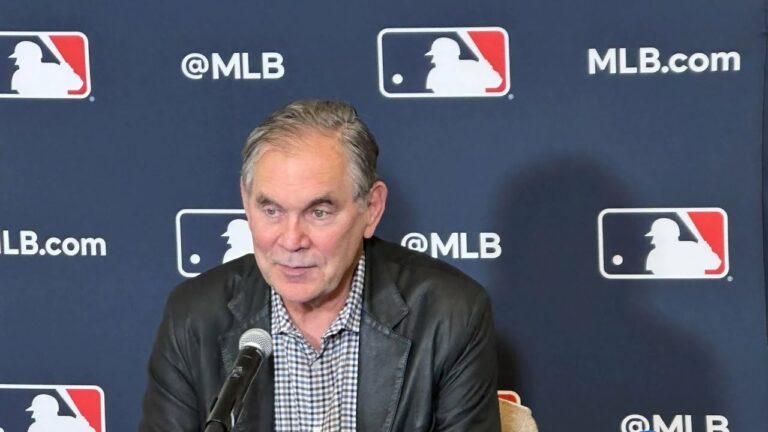 レンジャーズのブルース・ボーチー監督は、ジェイコブ・デグロムの採用について説明しています。  SNY