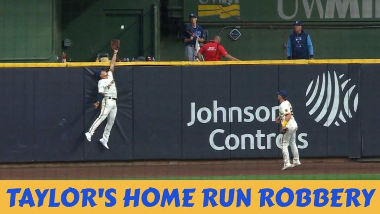 MLB / Brewers Tyrone Taylor's spectacular Home Run Robbery   #shorts  #tyronetaylorcatch  #fyp