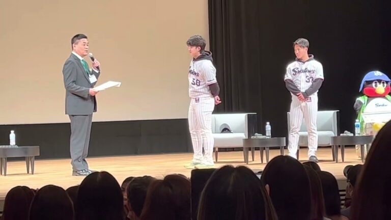 スワローズ「ネホリハホリ」2022〜東京ヤクルトスワローズの長岡秀樹選手と内山壮真選手が新潟県燕市でトークショー