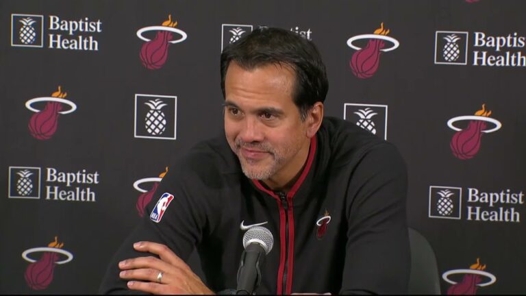 Erik Spoelstra がゲーム終盤の状況での Tyler Hero の落ち着きについて語る