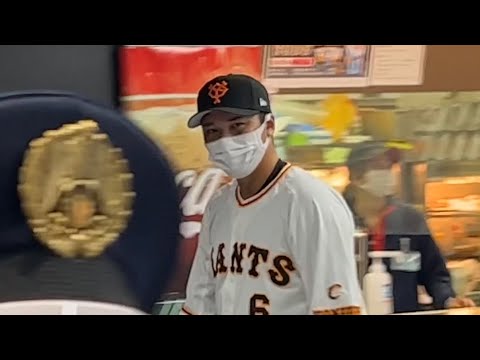 ファンフェスタならではの選手遭遇 ひょっこり 坂本勇人