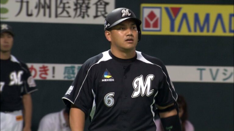 危ない！井口の顔付近へボールが一直線！ 2013.08.07 H-M