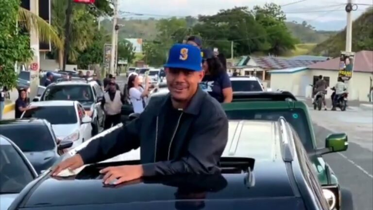 [MLB] 新人王 フリオ・ロドリゲスが母国ドミニカに凱旋！パレードで盛大な歓迎を受ける！