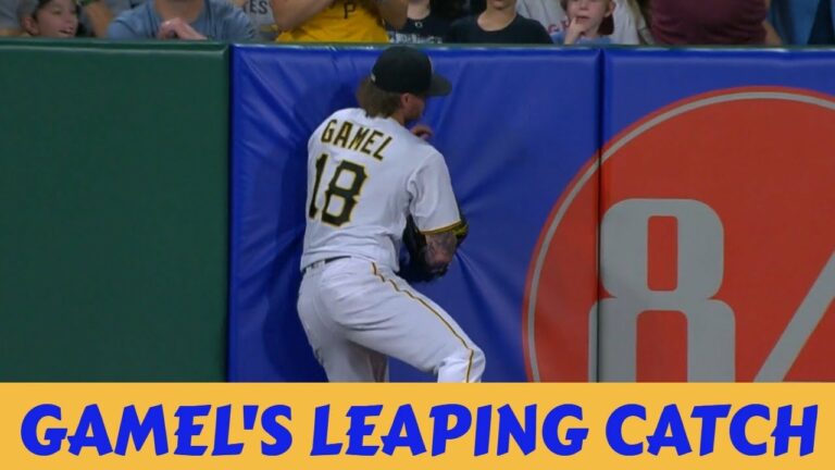 MLB / Pirates Ben Gamel makes a leaping catch near the wall  #shorts  #bengamelcatch  #fyp