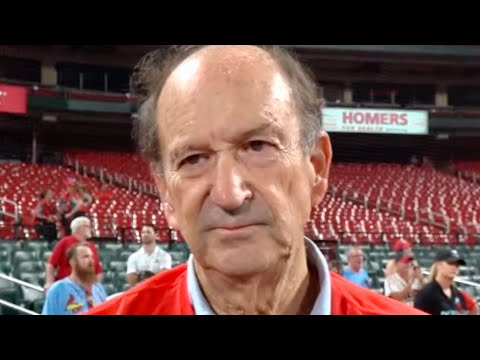 ビル デウィット JR. カーディナルズの支出について話し合う