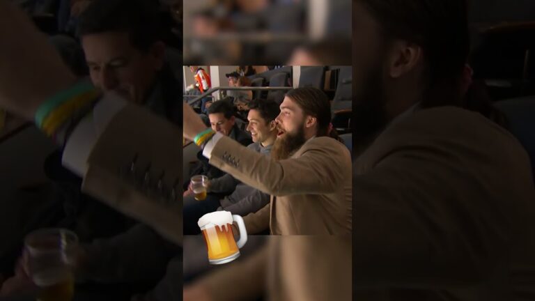 一気飲み！ フィリーズのブラッド・マーシュとロブ・トムソンがフライヤーズのホッケーを楽しむ