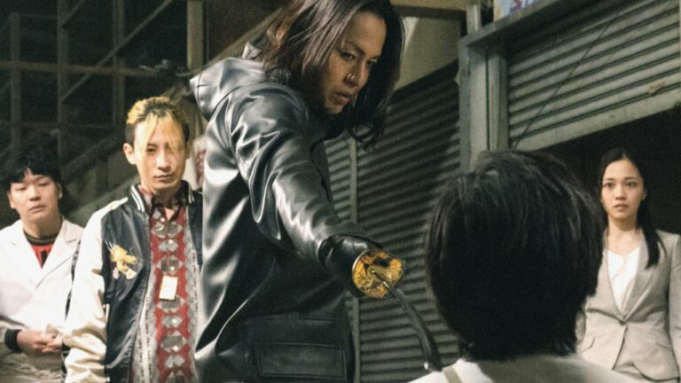 荒木宏文、表の顔は無敗の弁護士だが裏の顔は人斬り／映画『ヒットマン・ロイヤー』予告編