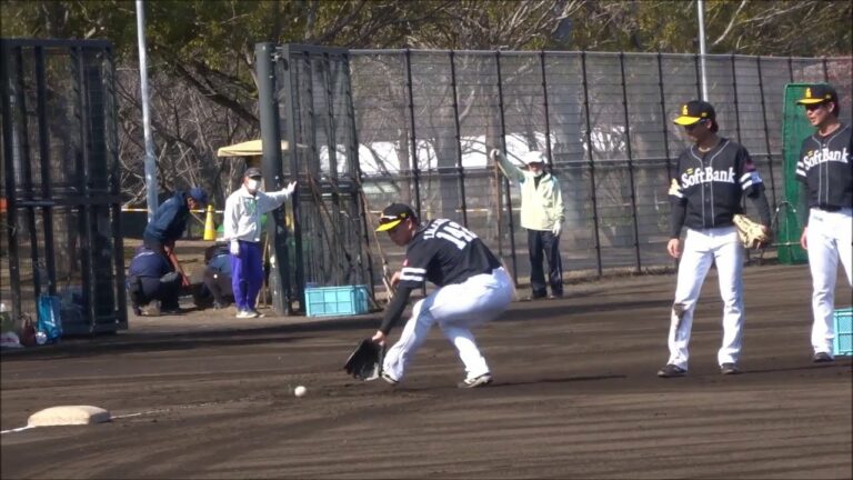 ホークス育成＝川村友斗・中村宜聖・緒方理貢・三代祥貴選手の特守！ノーエラーで終えられるか❓ノッカー：井出竜也コーチ　～福岡ソフトバンクホークス春季キャンプ2023 in 宮崎～