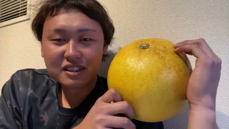 晩白柚捌いてみました🍋