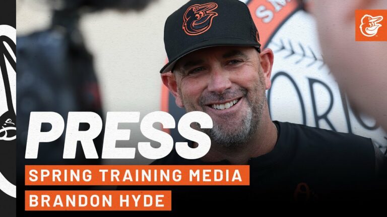 Brandon Hyde スプリング トレーニング メディア | ピッチャーとキャッチャーのための最初のワークアウトの日 | ボルチモア・オリオールズ