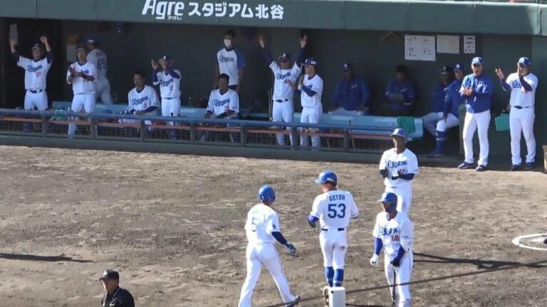 加藤翔平 満塁走者一掃タイムリースリーベースの瞬間の中日ベンチ！（2023年2月23日）