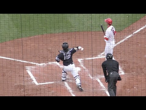 途中出場で強肩を披露する海野隆司！正確なスローイングで野間峻祥の俊足を仕留める！#広島#カープ#福岡#ソフトバンク#ホークス